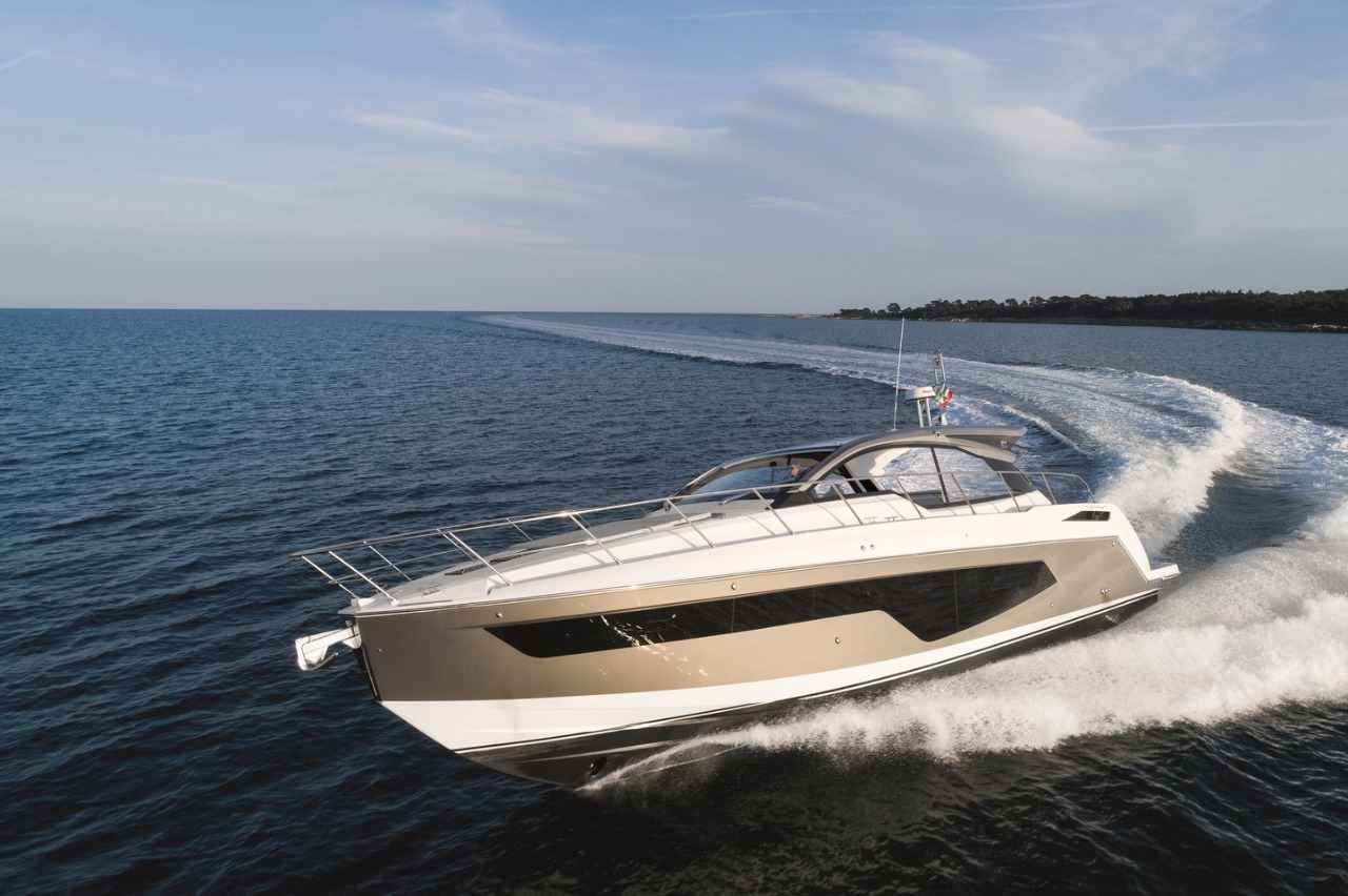 MERCADO – AZIMUT VAI FABRICAR NOVAS LANCHAS EM SANTA CATARINA