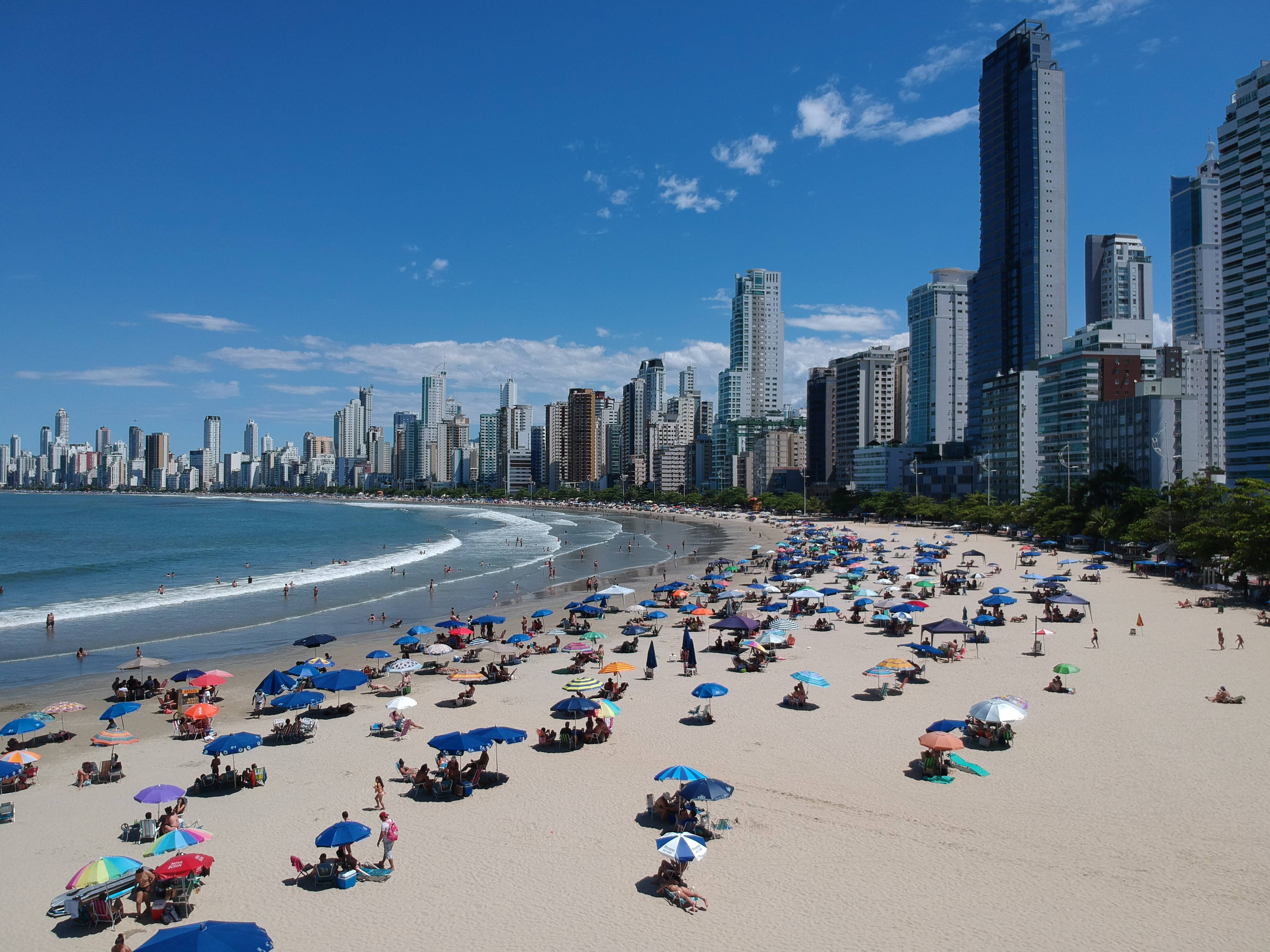 Alargamento da praia Central pode ampliar em até 30% a valorização dos Imóveis em Balneário Camboriú